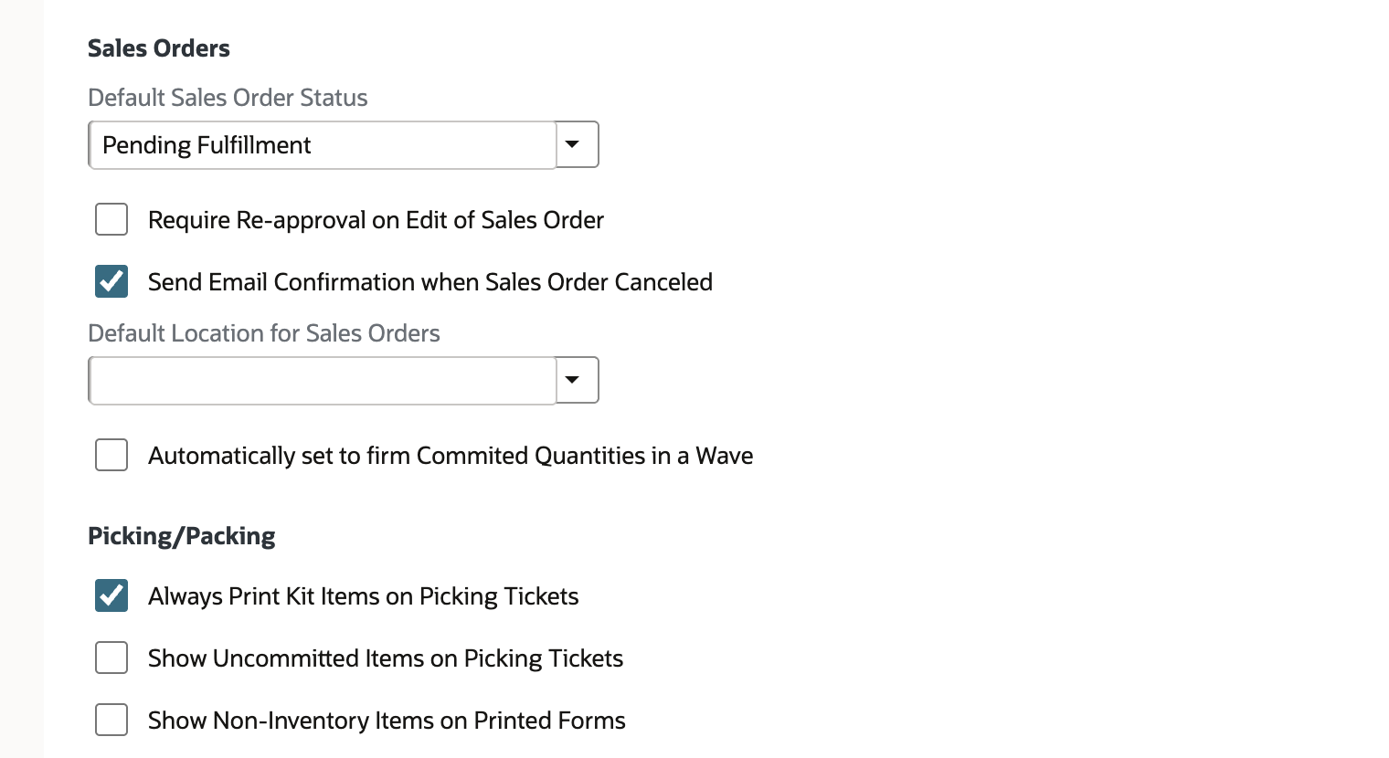 Accounting Preferences, Order Management subtab. Under Sales Orders, Default Sales Order Status is Pending Fulfillment. Under Picking/Packing, Always Print Kit Items on Picking Tickets is checked, and Show Uncommitted Items on Picking Tickets and Show Non-Inventory Items on Printed Forms are cleared. An arrow points to Always Print Kit Items on Picking Tickets.
